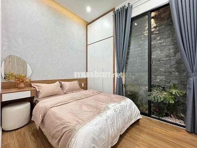 NHÀ 2.5 TẦNG  HIỆN ĐẠI ĐẸP FULL NỘI THẤT TÂY THUÊ