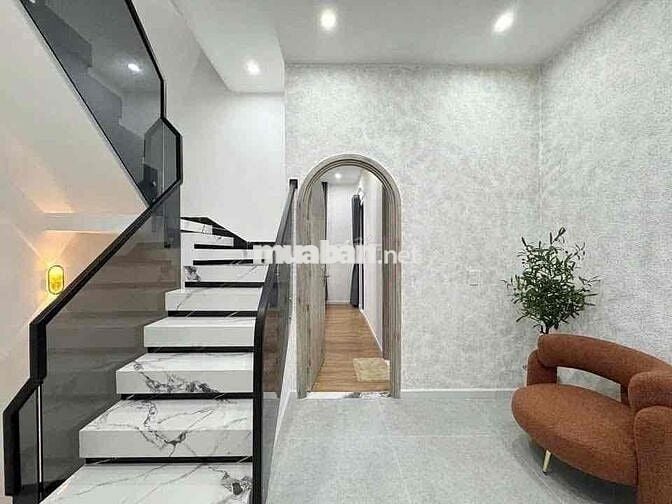 NHÀ 2.5 TẦNG  HIỆN ĐẠI ĐẸP FULL NỘI THẤT TÂY THUÊ
