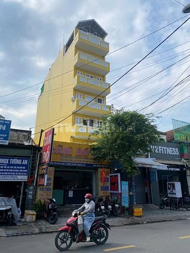 Bán nhà mặt tiền Nguyễn Văn Quá Q12, 5mx30m, căn hộ 20 phòng -19tỷ