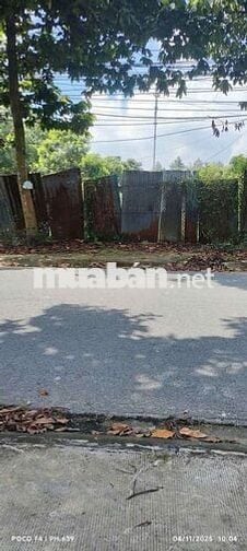 Chủ bán đất mặt tiền đường DX 65 , kế bên vòng xoay Định Hòa