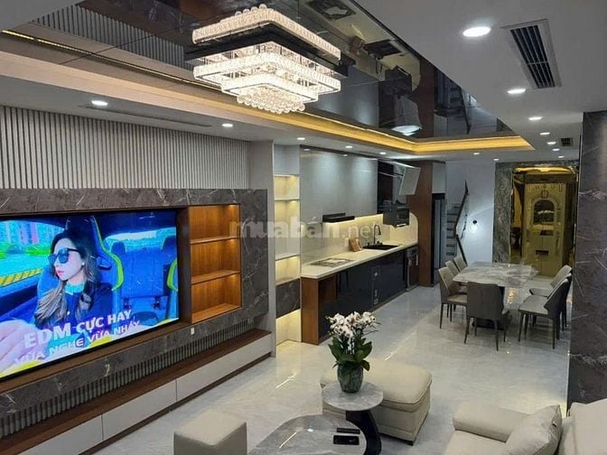 BÁN NHÀ NGUYỄN VĂN HUYÊN – CẦU GIẤY – DIỆN TÍCH 67 M2 – 5 TẦNG/6 NGỦ -