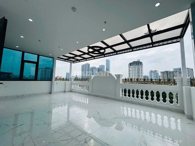 Bán nhà mặt phố Đội Cấn, 100m2, xây 10 tầng, MT 8m, cho thuê hơn 200 t