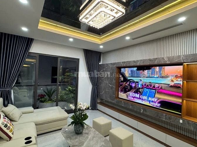 BÁN NHÀ NGUYỄN VĂN HUYÊN – CẦU GIẤY – DIỆN TÍCH 67 M2 – 5 TẦNG/6 NGỦ -