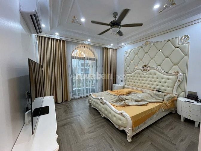 BÁN NHÀ NGUYỄN VĂN HUYÊN – CẦU GIẤY – DIỆN TÍCH 67 M2 – 5 TẦNG/6 NGỦ -