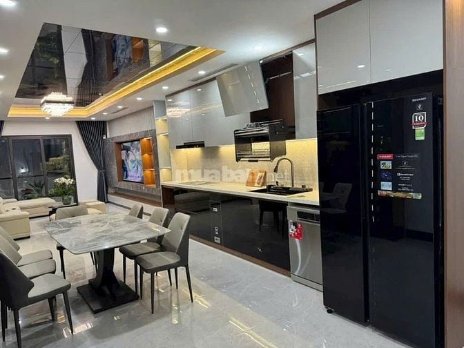 BÁN NHÀ NGUYỄN VĂN HUYÊN – CẦU GIẤY – DIỆN TÍCH 67 M2 – 5 TẦNG/6 NGỦ -