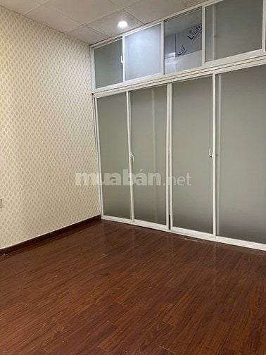 2,7 tỷ Nhà 2 lầu đúc P9Q8 SHR 4 x 5 ( 2pn ) giá còn tl 