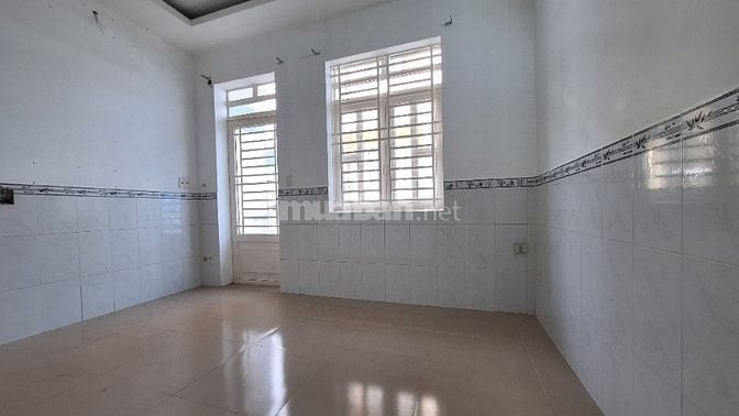 Bán gấp nhà 1trệt, 3 lầu, ST. Hẻm 101 ra Bùi Minh Trực P5, Q8. DT4mx9m