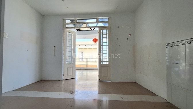 Bán gấp nhà 1trệt, 3 lầu, ST. Hẻm 101 ra Bùi Minh Trực P5, Q8. DT4mx9m