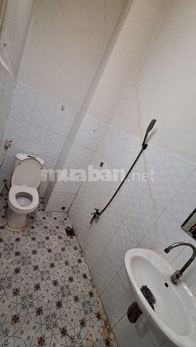 Bán gấp nhà 1trệt, 3 lầu, ST. Hẻm 101 ra Bùi Minh Trực P5, Q8. DT4mx9m