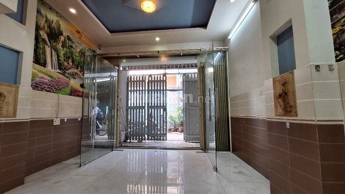 Bán gấp nhà 1trệt, 3 lầu, ST. Hẻm 101 ra Bùi Minh Trực P5, Q8. DT4mx9m