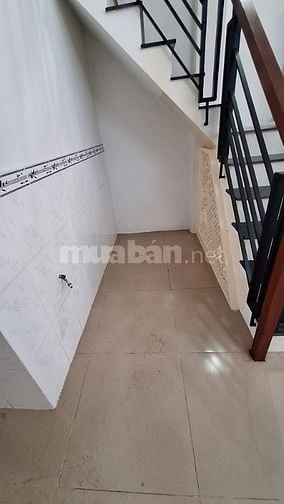 Bán gấp nhà 1trệt, 3 lầu, ST. Hẻm 101 ra Bùi Minh Trực P5, Q8. DT4mx9m