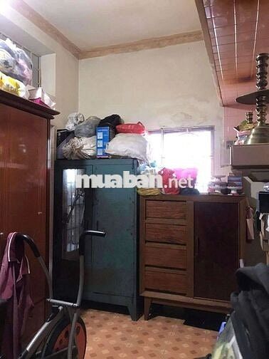 Kẹt tiền bán gấp nhà BHN, Giá 1.7 tỷ, SHR, hẻm xe hơi