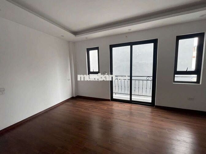 Bán Nhà Ngay Công Viên Trân Quang Diệu 50m Ô Tô Tránh 35m2 6T 9,78ty