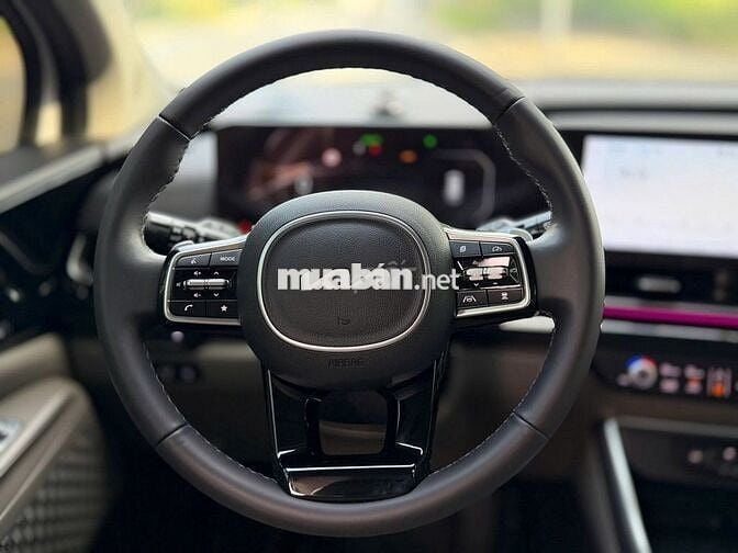 Kia Carnival 2025 Premium 2.2D 8S - 45,000 km.