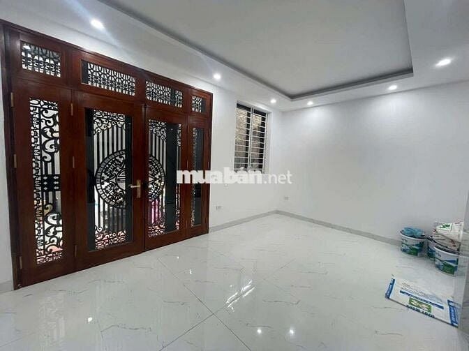 Bán Nhà Ngay Công Viên Trân Quang Diệu 50m Ô Tô Tránh 35m2 6T 9,78ty