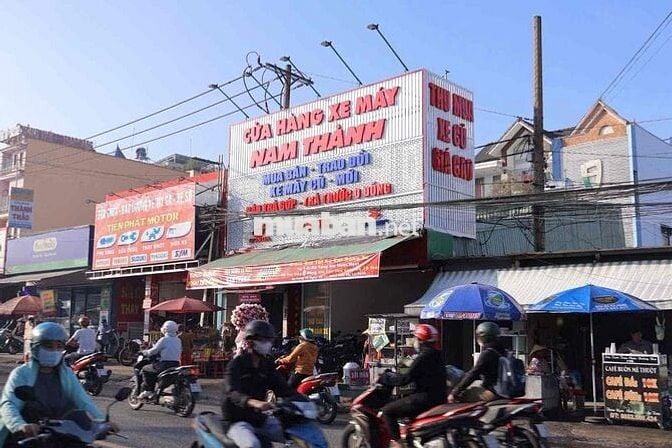 chuyên mua bán xe cũ thu xe giá cao