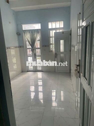 Nhà nguyên căn có nội thất, 2pn và 2 tollet, P.10, Q. Tân Bình