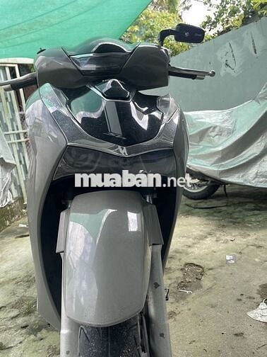 Cần tiền lo chuyện gia đình nên cần ra đi em nó