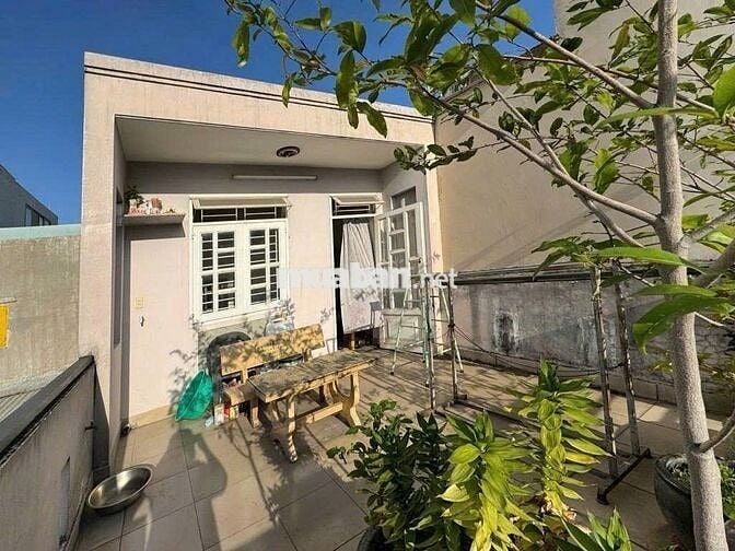 NHÀ 3 TẦNG, DT (4X10)M2, HẺM XE HƠI, NGAY NGÃ TƯ BỐN XÃ, 4,8 TỶ CÒN TL