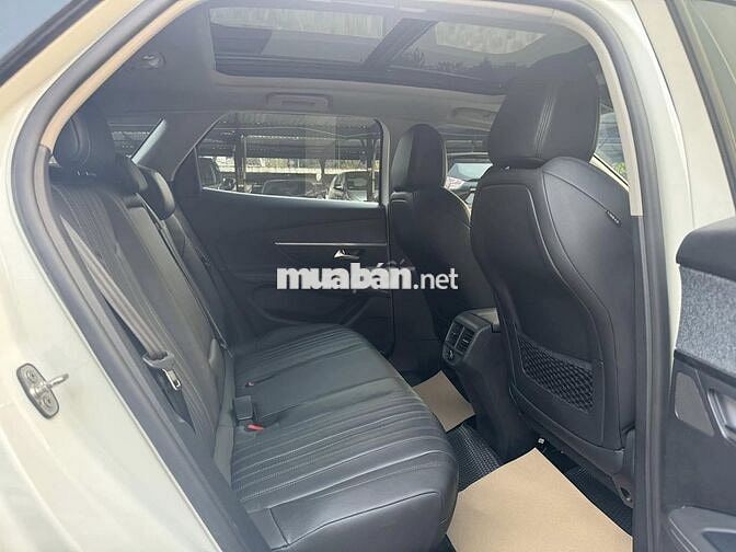 Peugeot 3008 2021 Allure 1.6 AT - lướt 15,000 km.