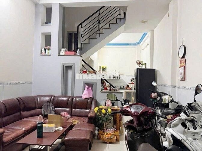 NHÀ 3 TẦNG, DT (4X10)M2, HẺM XE HƠI, NGAY NGÃ TƯ BỐN XÃ, 4,8 TỶ CÒN TL