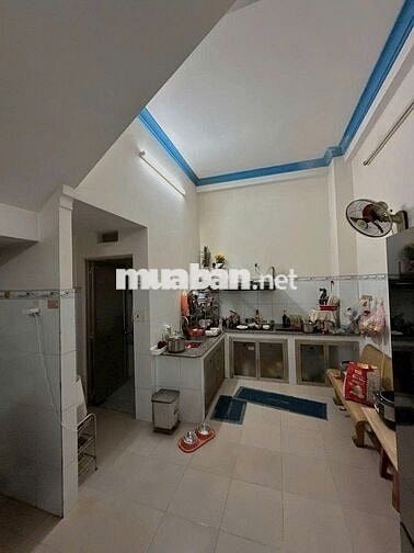 NHÀ 3 TẦNG, DT (4X10)M2, HẺM XE HƠI, NGAY NGÃ TƯ BỐN XÃ, 4,8 TỶ CÒN TL