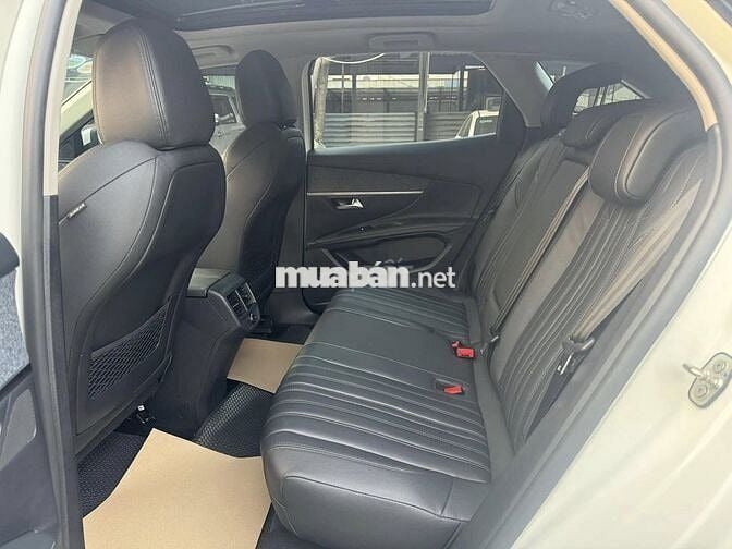 Peugeot 3008 2021 Allure 1.6 AT - lướt 15,000 km.