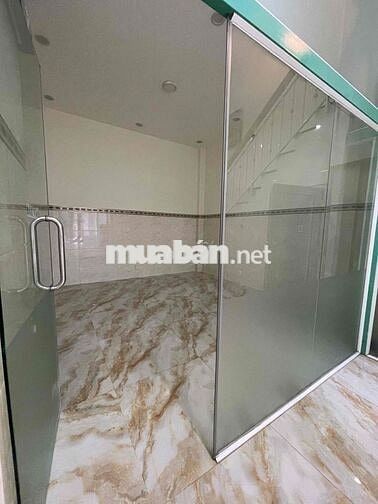 Nhà đẹp cho thuê 3 tầng hẻm nhựa 7m thông 4 phòng ngủ hướng đông