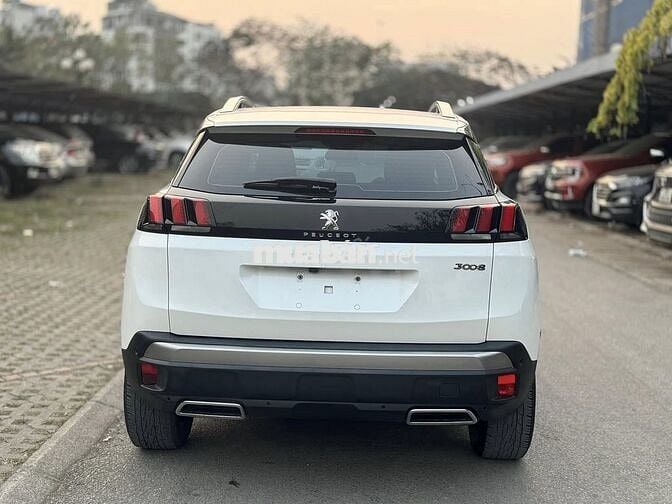 Peugeot 3008 2021 Allure 1.6 AT - lướt 15,000 km.