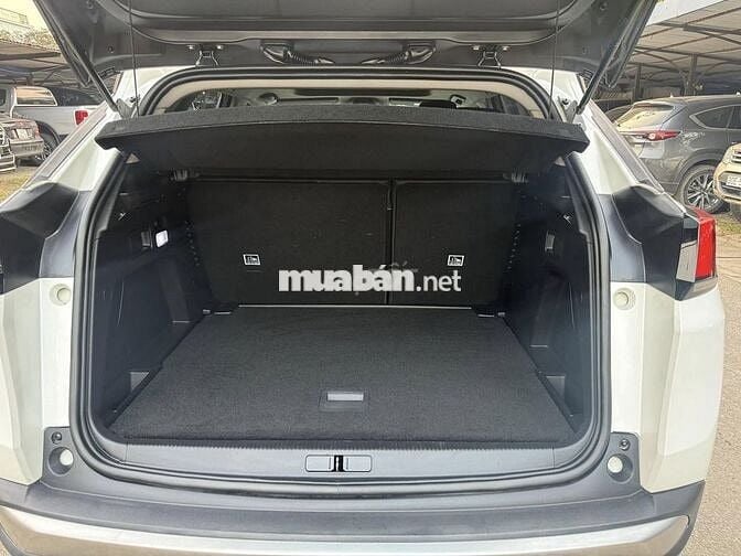 Peugeot 3008 2021 Allure 1.6 AT - lướt 15,000 km.