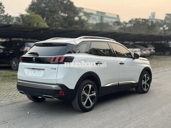 Peugeot 3008 2021 Allure 1.6 AT - lướt 15,000 km.
