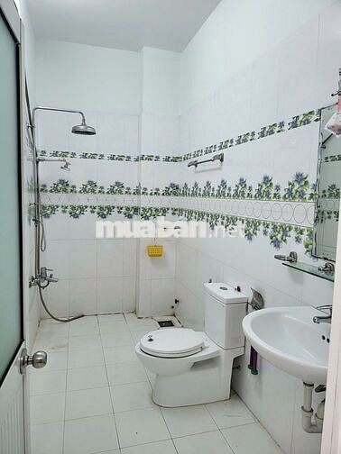 Nhà Nguyên Căn Đường An Dương Vương - 4PN 6WC - 5x20m - Sẵn Nội Thất