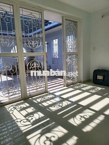 Nhà Nguyên Căn Đường An Dương Vương - 4PN 6WC - 5x20m - Sẵn Nội Thất