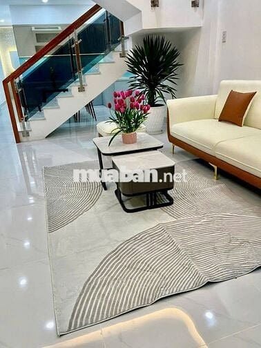 Nhà 2 Lầu Mới Đúc Kiên Cố Hẻm Đẹp Đường Trần Thị Năm Q12