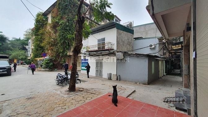 Ngon Bổ Rẻ là đây Láng Hạ 260tr/m² 4 ô tô tránh đỗ lô góc mặt tiền khủ