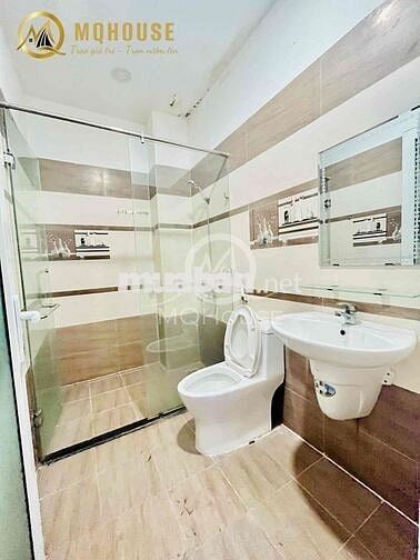 Phòng có nội thất, ban công Tân Bình