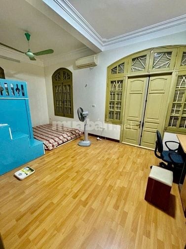 Phố Xuân Thuỷ - Cầu Giấy – 218 M2 – 4 Tầng -MT 14 M – Giá 38.3 Tỷ. 