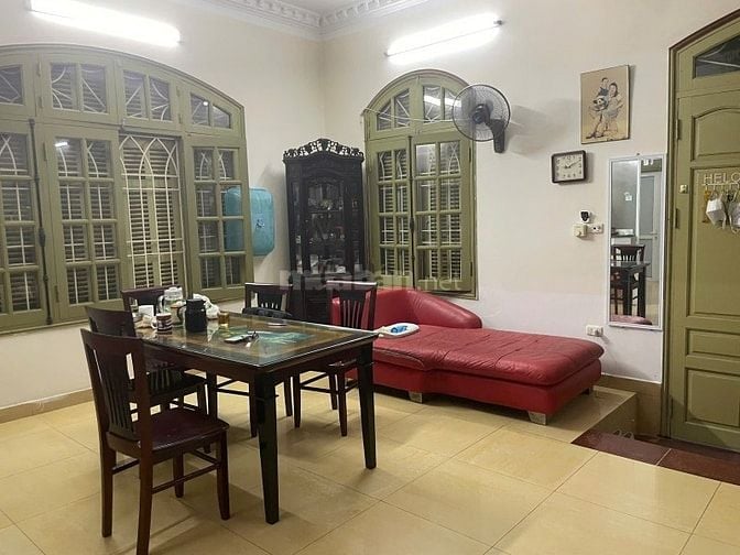 Phố Xuân Thuỷ - Cầu Giấy – 218 M2 – 4 Tầng -MT 14 M – Giá 38.3 Tỷ. 