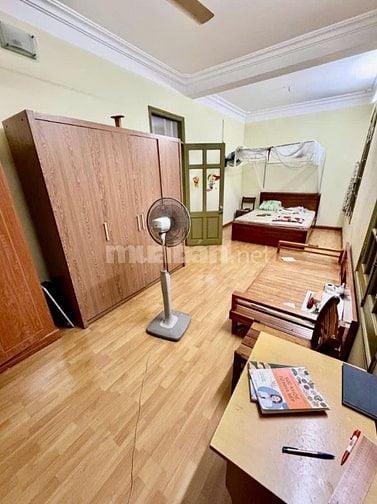 Phố Xuân Thuỷ - Cầu Giấy – 218 M2 – 4 Tầng -MT 14 M – Giá 38.3 Tỷ. 