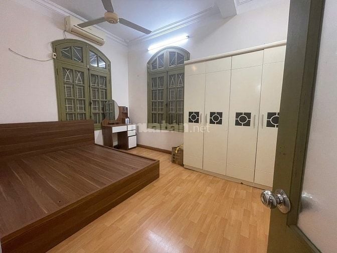 Phố Xuân Thuỷ - Cầu Giấy – 218 M2 – 4 Tầng -MT 14 M – Giá 38.3 Tỷ. 