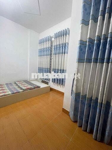 nhà 5x6m trệt 2 lầu 3 phòng ngủ 3wc, sát trường học Kim Đồng