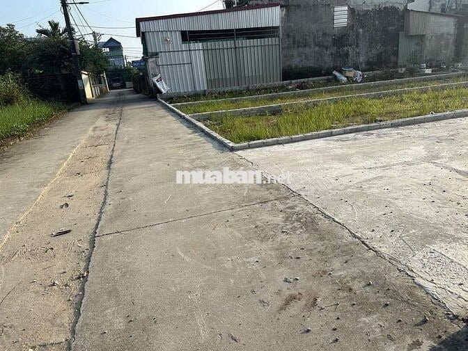 hơn 2 tỷ Đất Quang Minh chính chủ , 50.8m2