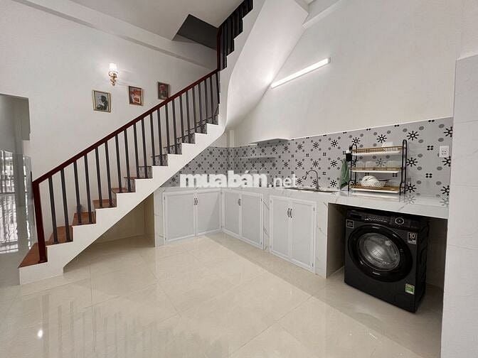 Nhà mới xây tại TP Mỹ Tho - 160m2- gần cầu quay