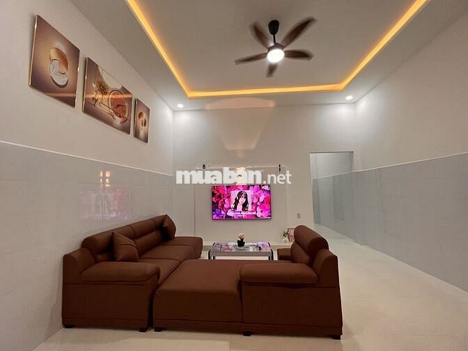Nhà mới xây tại TP Mỹ Tho - 160m2- gần cầu quay