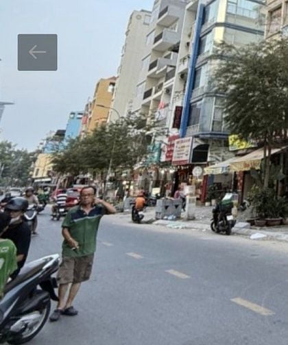 Bán nhà mặt tiền đường Cô Giang Q1 dt 3,9x20m 5 tầng chỉ 40 tỷ.