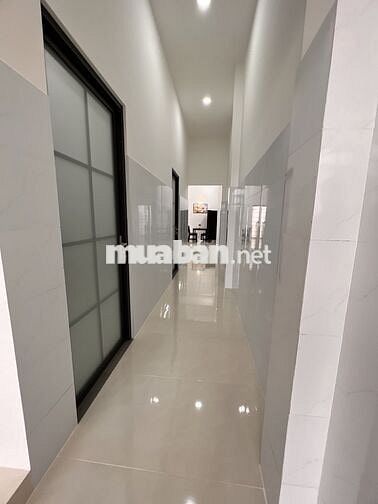 Nhà mới xây tại TP Mỹ Tho - 160m2- gần cầu quay