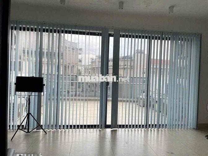 TOÀ NHÀ MẶT TIỀN ÚT TỊCH TÂN BÌNH, NGANG 8M