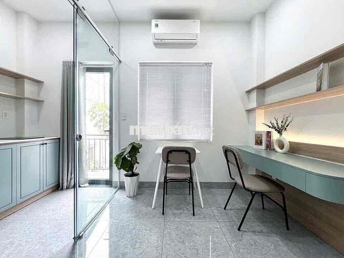 CĂN HỘ CAO CẤP - FULL NỘI THẤT BAN CÔNG GẦN NGÃ 7 LÝ THÁI TỔ