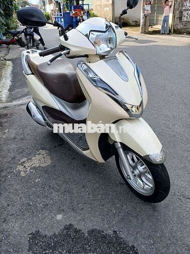 Can ban xe laed nhu hinh hoac giao luu xe khac