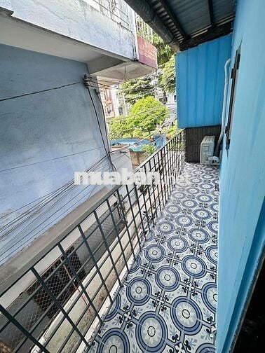 Cho thuê nhà mới đẹp - hxh sát mt Nguyễn Trọng Tuyển - p2 - Tân Bình